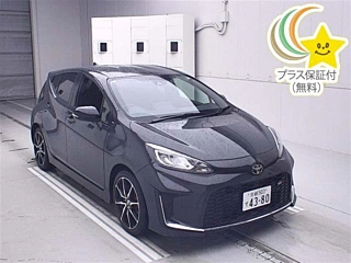 TOYOTA AQUA 2024