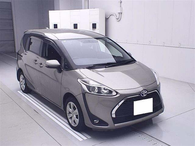 TOYOTA SIENTA 2021