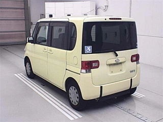 DAIHATSU TANTO 2010