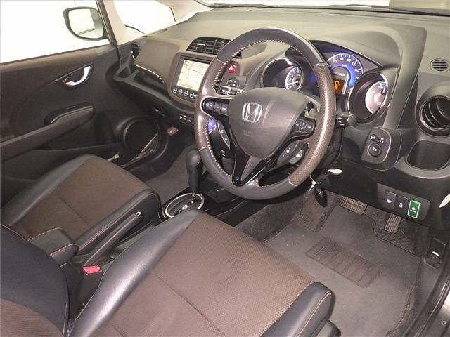 HONDA FIT SHUTTLE 2011