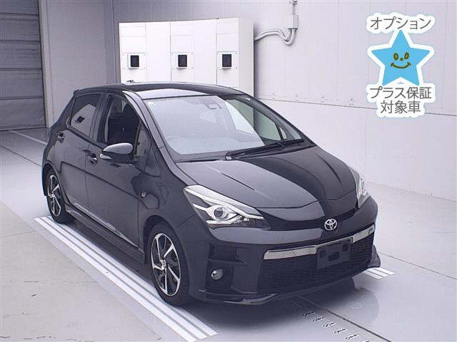 TOYOTA VITZ 2018
