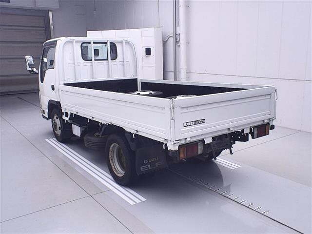 ISUZU ELF 2015