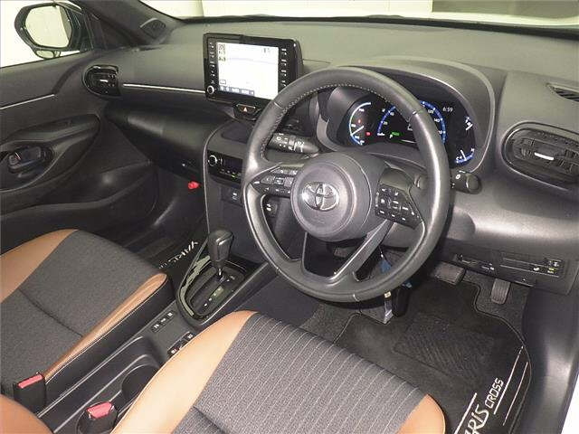 TOYOTA YARIS CROSS 2023