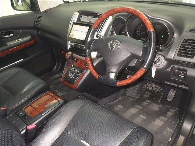 TOYOTA HARRIER 2009