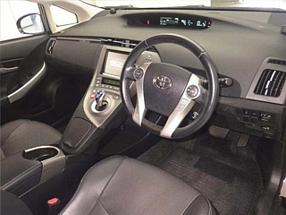 TOYOTA PRIUS 2014