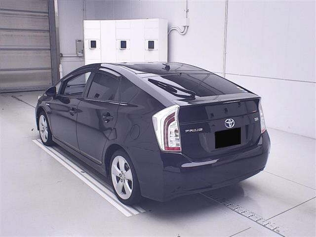 TOYOTA PRIUS 2014