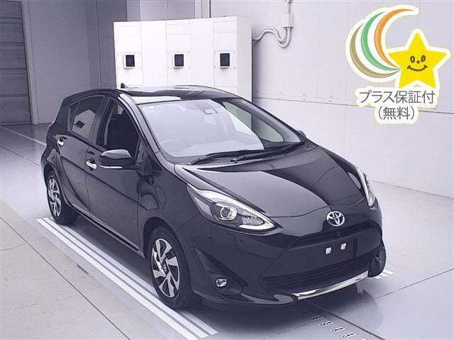 TOYOTA AQUA 2021