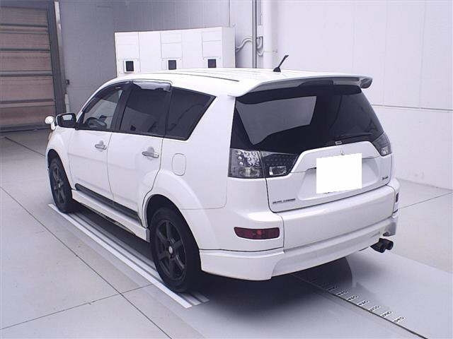 MITSUBISHI OUTLANDER 2008