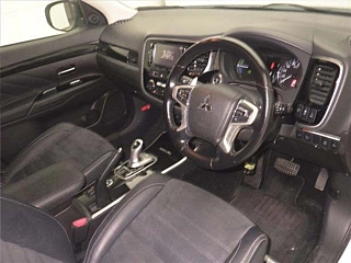 MITSUBISHI OUTLANDER PHEV 2015