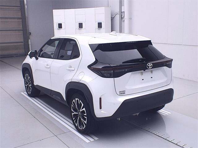 TOYOTA YARIS CROSS 2023