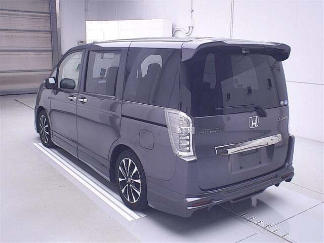 HONDA STEP WAGON 2014