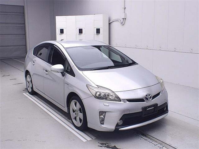 TOYOTA PRIUS 2013