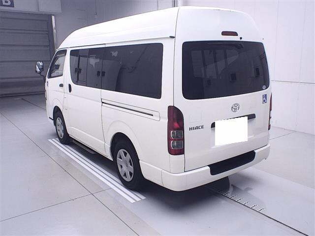 TOYOTA HIACE VAN 2012