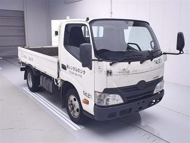 TOYOTA DYNA 2015
