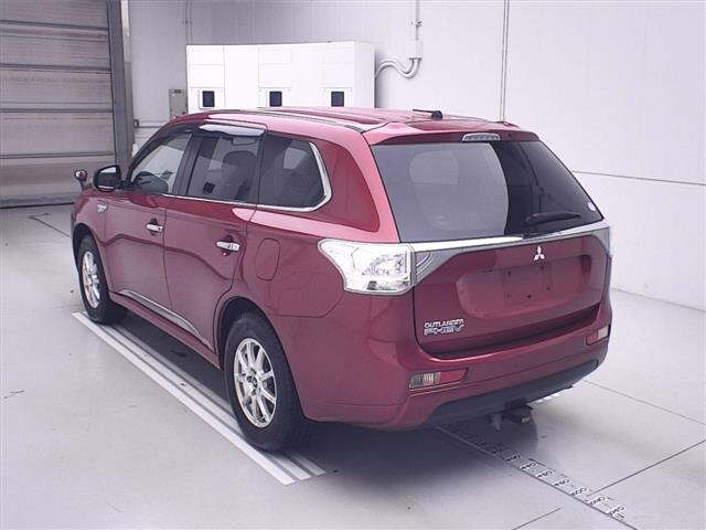 MITSUBISHI OUTLANDER PHEV 2014