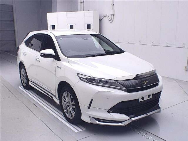 TOYOTA HARRIER 2017