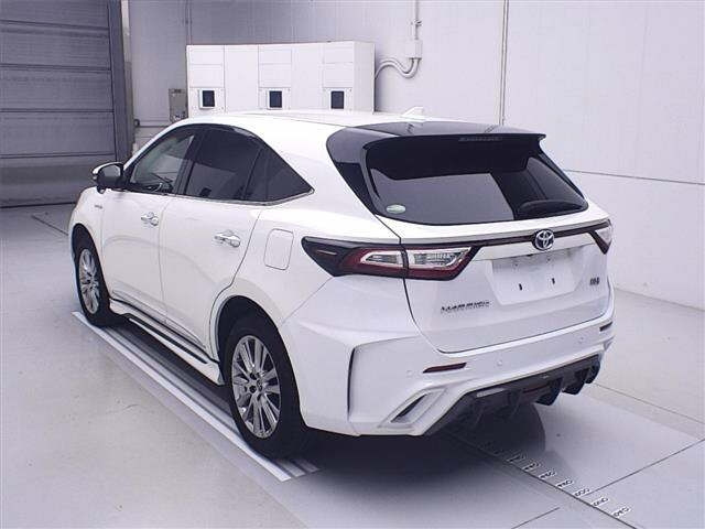 TOYOTA HARRIER 2017