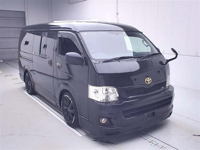 TOYOTA HIACE VAN 2011