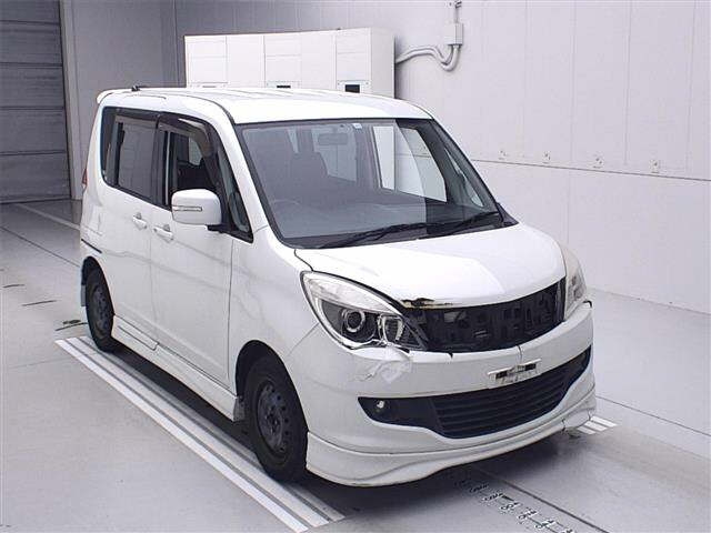 SUZUKI SOLIO 2012