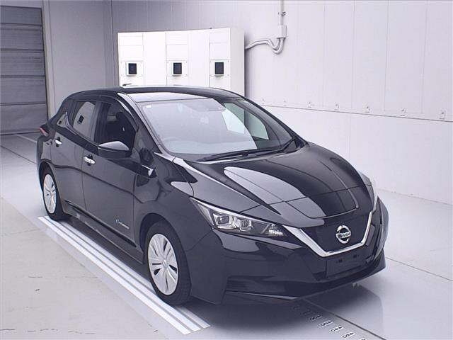 NISSAN LEAF 2018