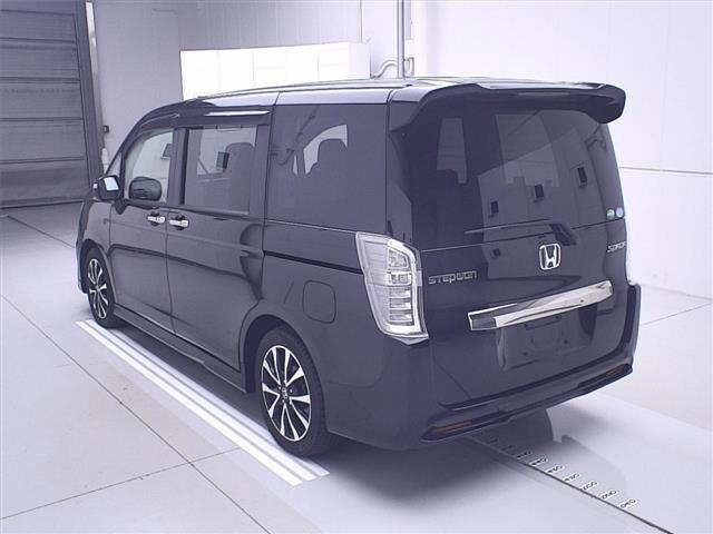 HONDA STEP WAGON 2012
