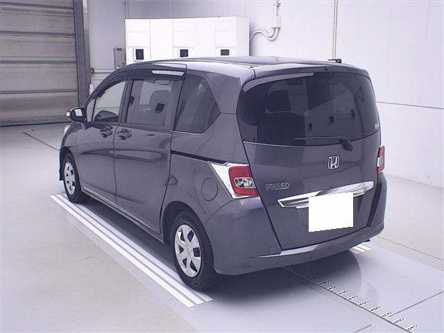 HONDA FREED 2015