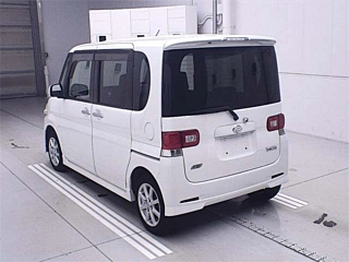 DAIHATSU TANTO 2012