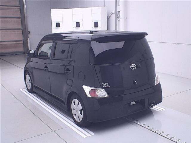 TOYOTA BB 2012