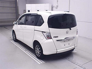 HONDA FREED 2012