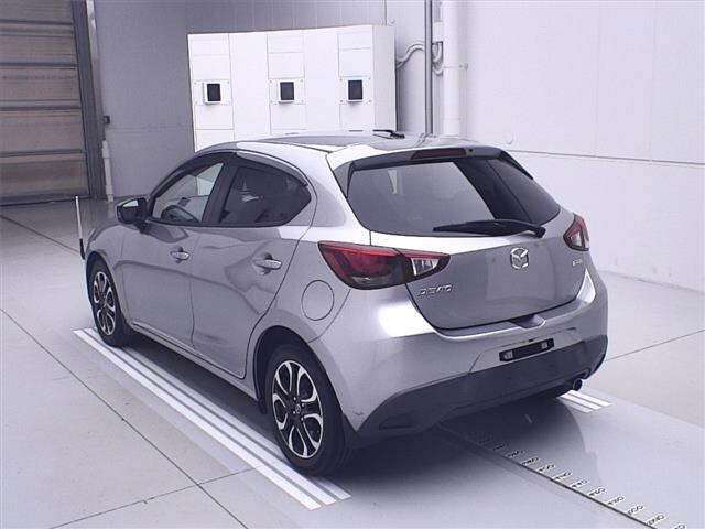MAZDA DEMIO 2014