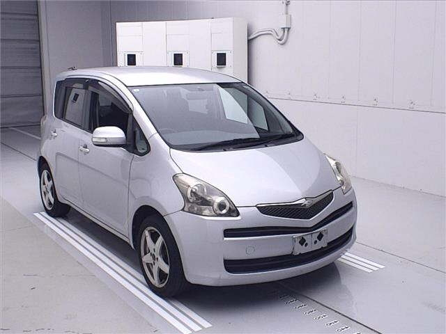 TOYOTA RACTIS 2010