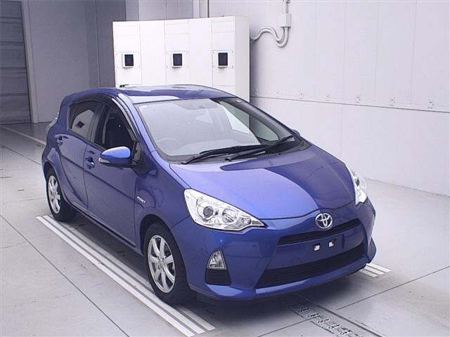 TOYOTA AQUA 2014