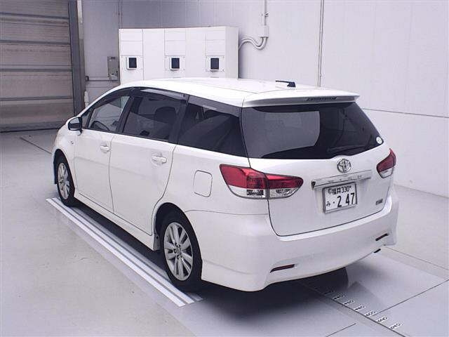 TOYOTA WISH 2009