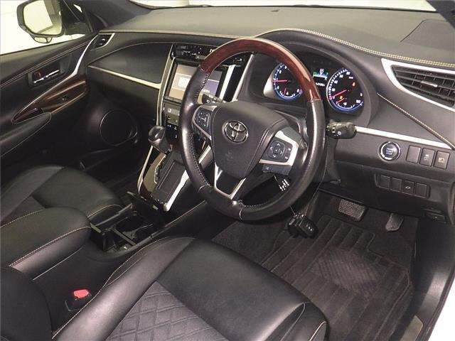 TOYOTA HARRIER 2015