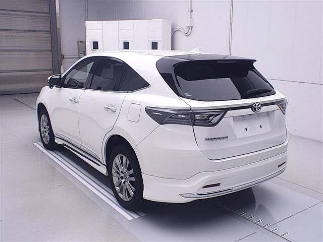 TOYOTA HARRIER 2015