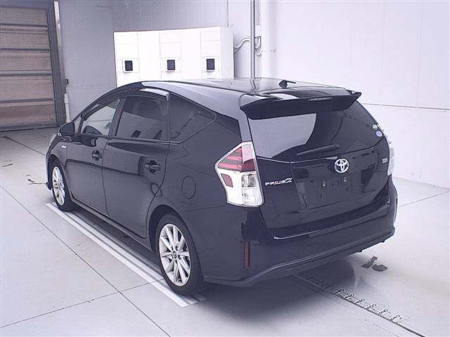 TOYOTA PRIUS ALPHA 2019