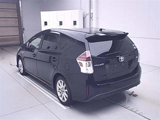 TOYOTA PRIUS ALPHA 2019