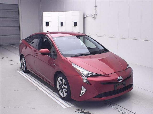 TOYOTA PRIUS 2016