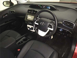 TOYOTA PRIUS 2016