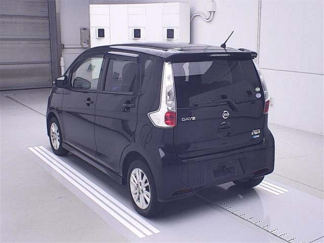 NISSAN DAYZ 2013
