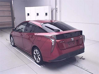 TOYOTA PRIUS 2016