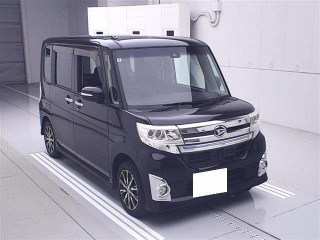 DAIHATSU TANTO 2015