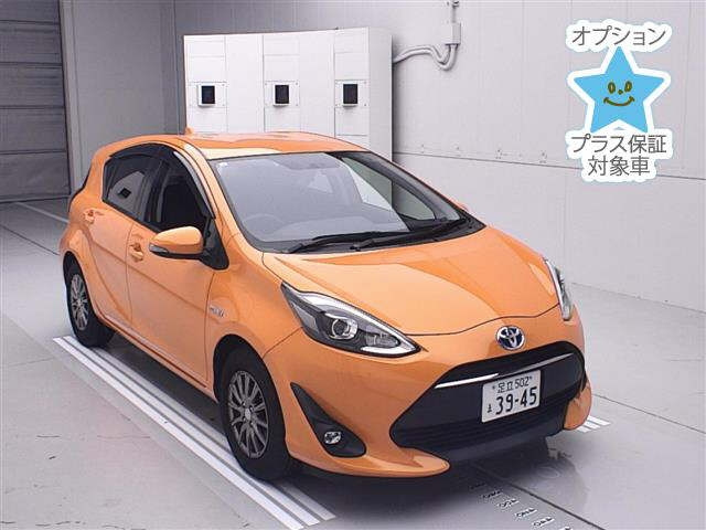TOYOTA AQUA 2017