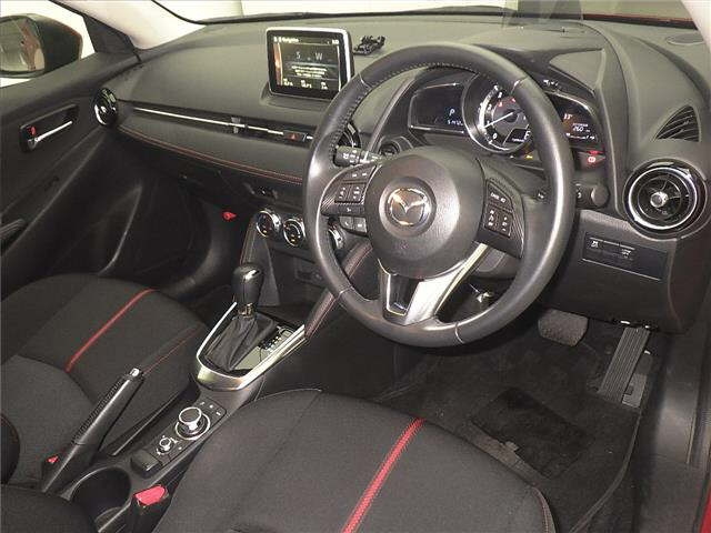 MAZDA DEMIO 2016