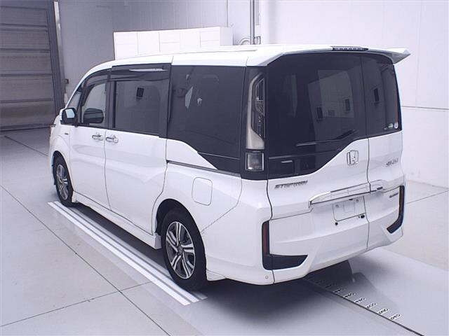 HONDA STEP WAGON 2018
