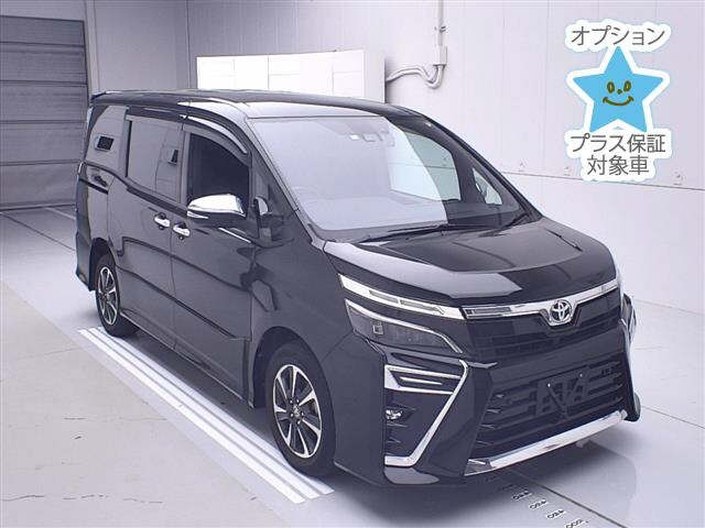 TOYOTA VOXY 2020