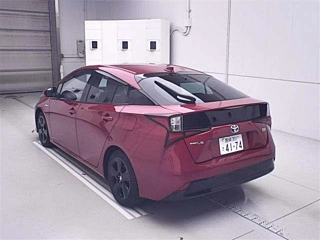 TOYOTA PRIUS 2019