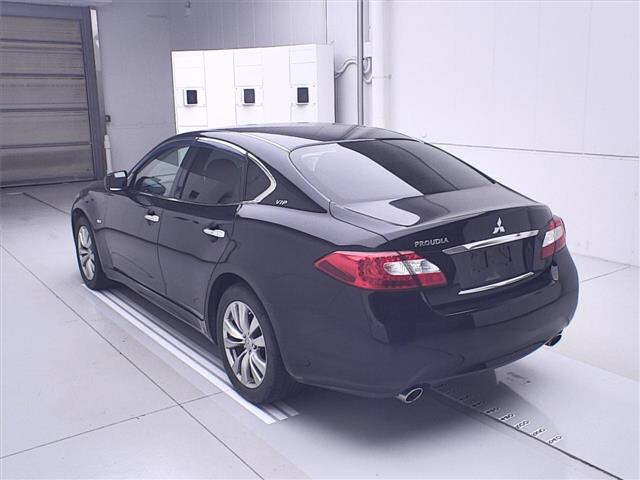 MITSUBISHI PROUDIA 2016