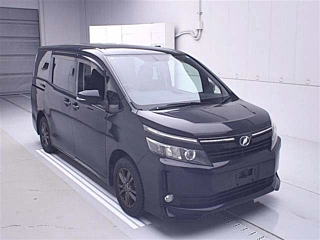 TOYOTA VOXY 2014