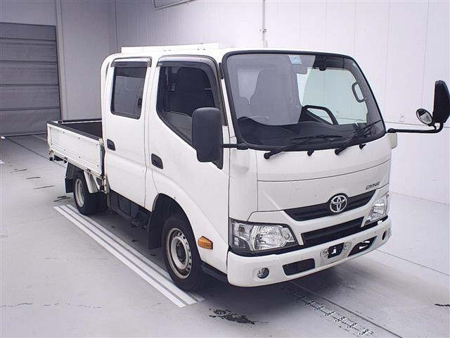 TOYOTA DYNA 2019
